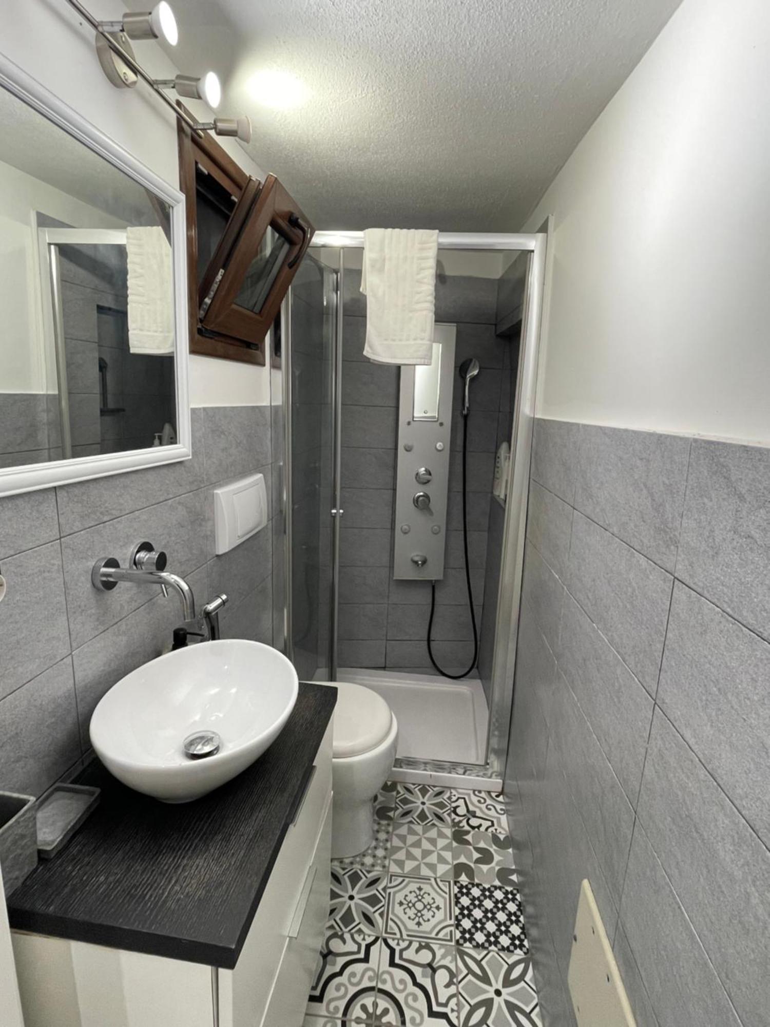 Edo'S House Apartment Cagliari Ngoại thất bức ảnh